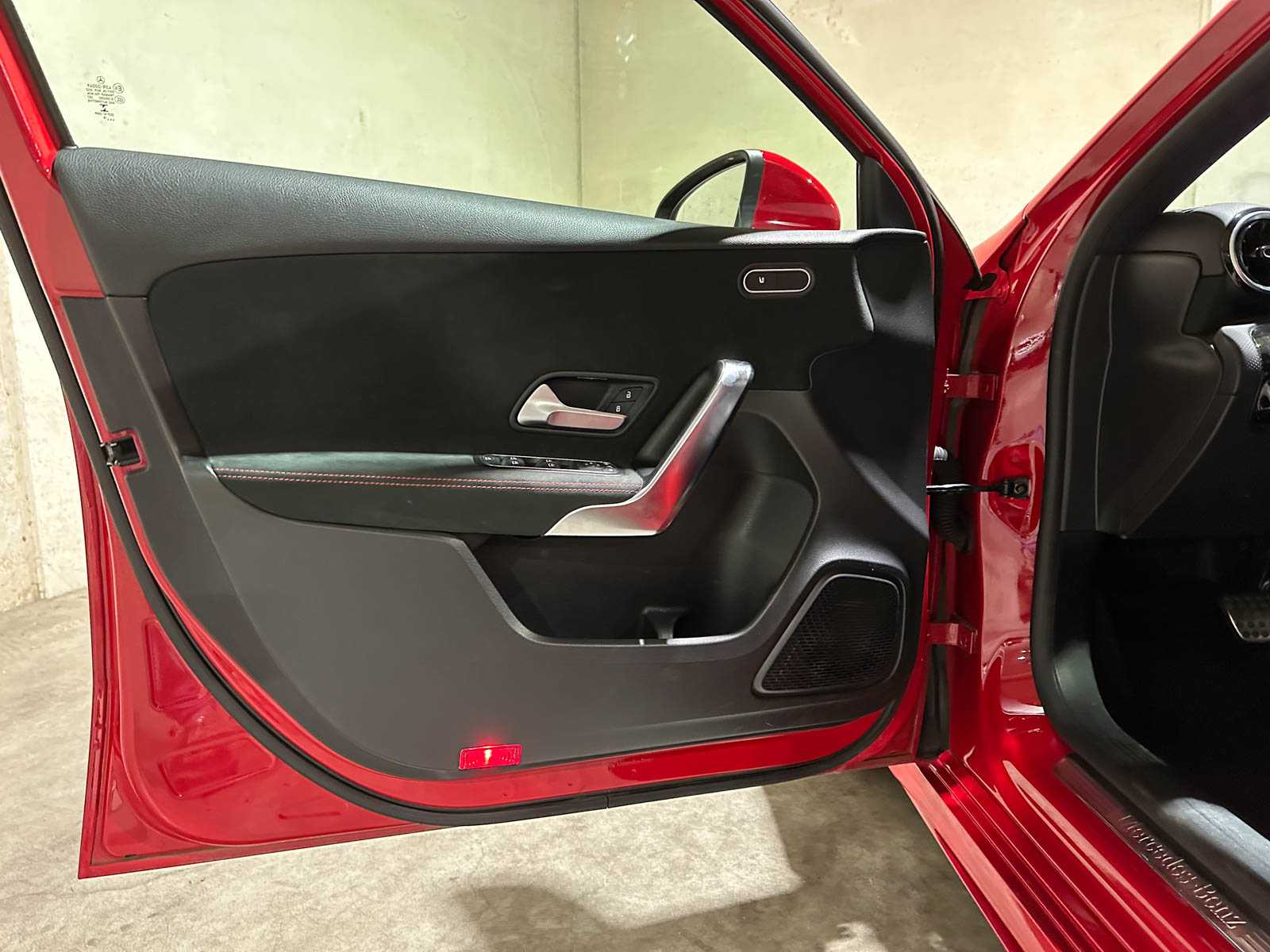 Mercedes-Benz A180 d Business Solution AMG 116pk 2018 (Origineel-NL) A-klasse, SR-559-F