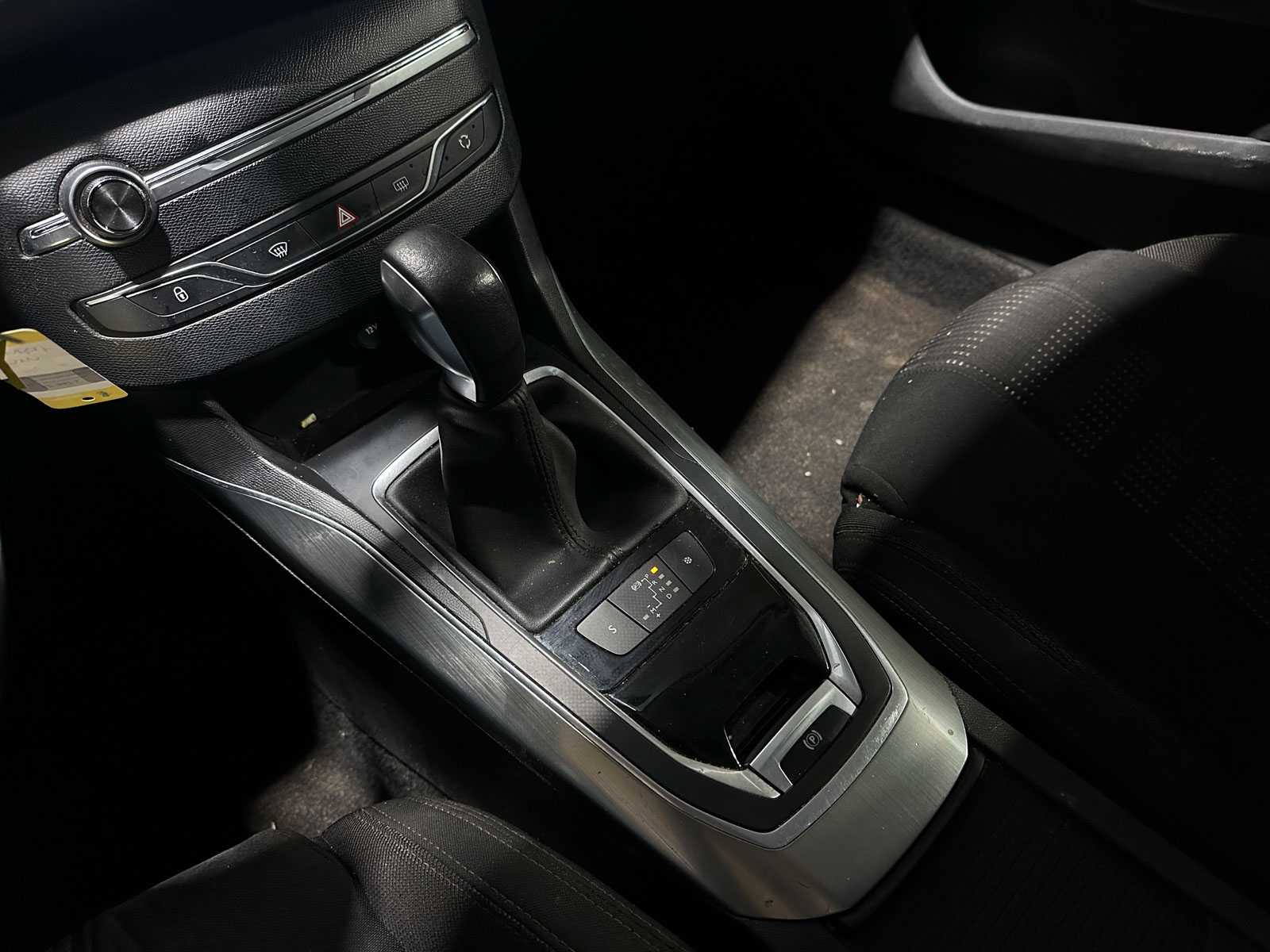 Peugeot 308 SW 1.2 PureTech Blue Lease Premium 131pk 2017 (Origineel-NL), KZ-947-L