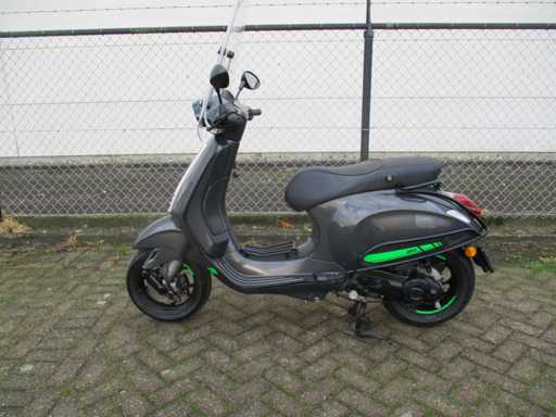 Vespa - Snorscooter - Sprint 50 - Scooter