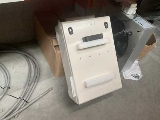 Schneider electric Canalis KSB 250SE4 Branch box busbar
