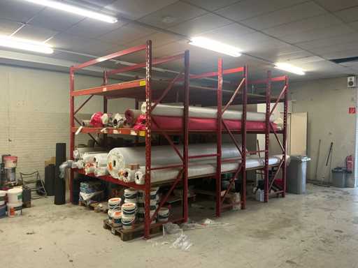 Rayonnages d’entrepôt