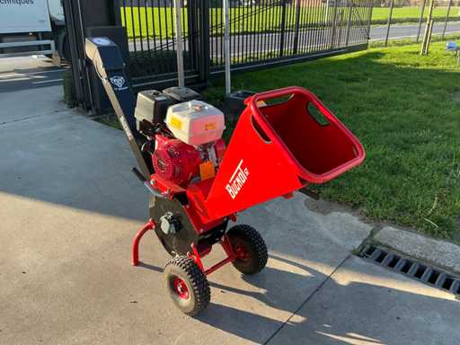 2023 Bugnot Gluton 12AM Houthakselaar