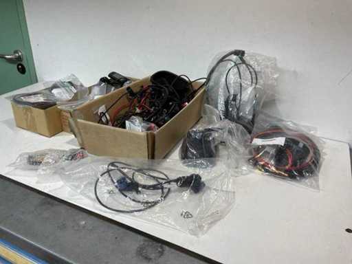 Kabelbaum und elektrische Bauteile