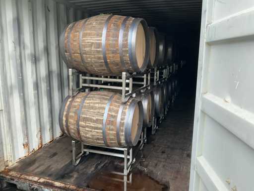 Single Grain Whisky (29 barrels, 5,748 liters, aged for 6 years)