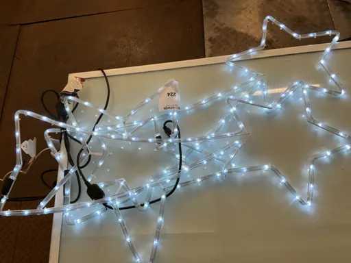 Weihnachtsstern, LED-Beleuchtung, Spannung 230 V. (3x)