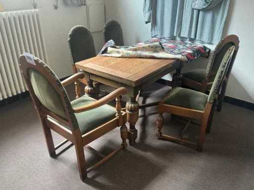 Dining room table with 6 chairs