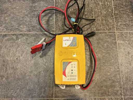Hawker - 24V 80A - Batterieladegeräte