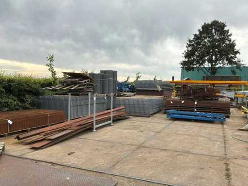 Batches of ironwork, steel and iron