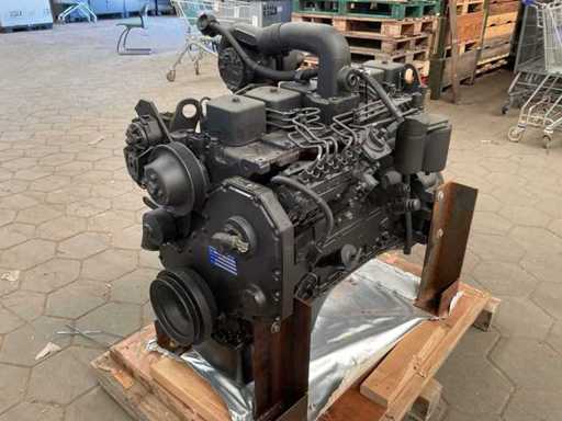 Silnik diesla Cummins 6BT