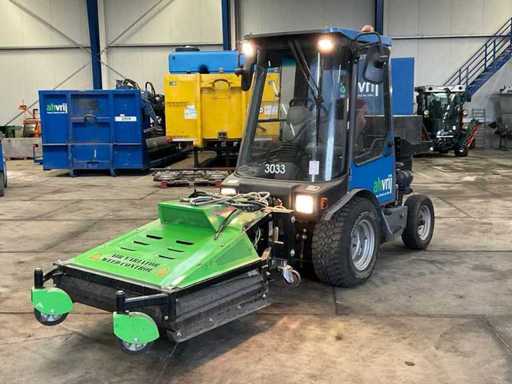 2015 LM TRAC 286 Tool carrier with weed killer