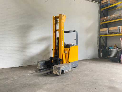 Jungheinrich - 2000 - ETV Q25 - ciężarówka Reach