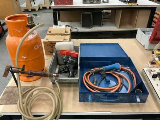 Soldering tools (4x)