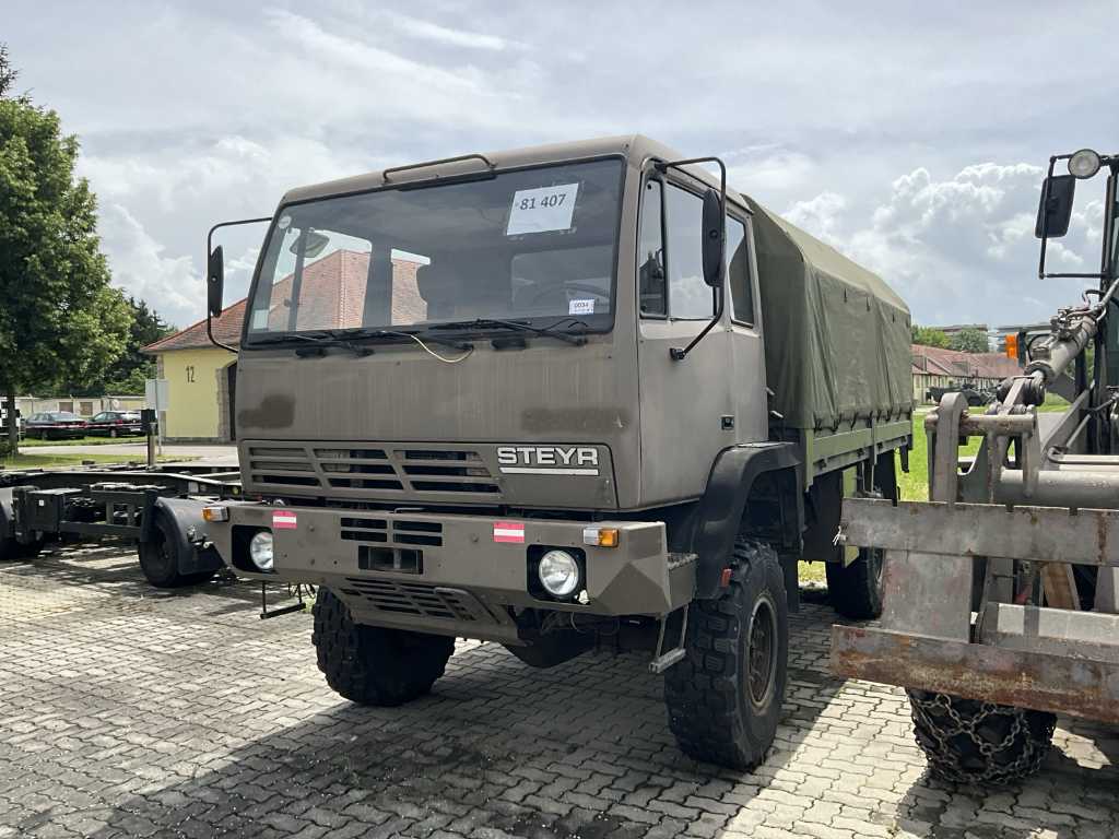 1991 Steyr 12M18 Army Vehicle