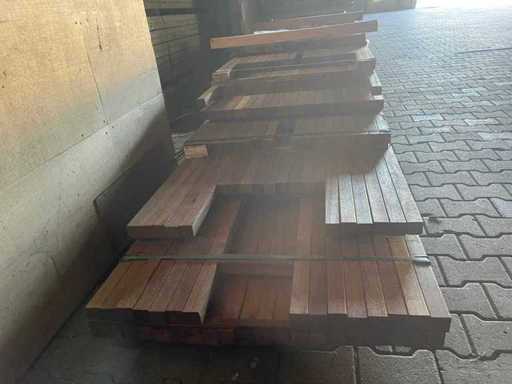 Poteaux en teck de Guyana rabotés 1850-2750x45x45mm (77x)