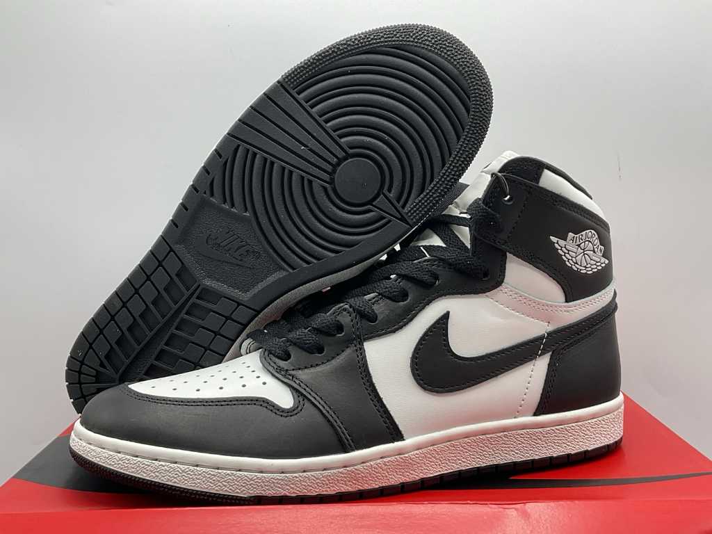 Nike Air Jordan 1 High '85 Czarno-Białe Trampki 45