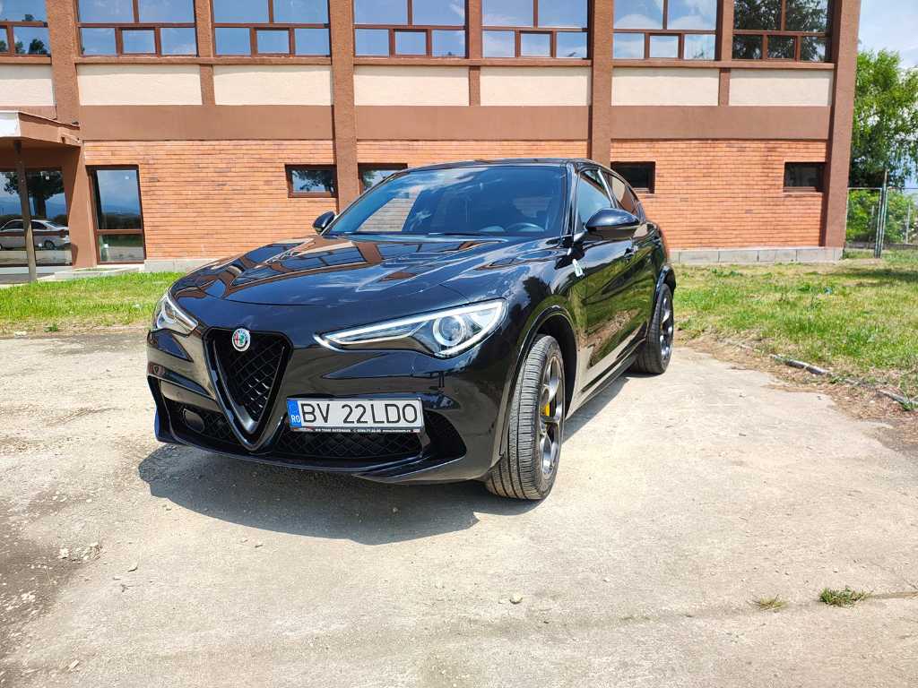 Alfa Romeo - Stelvio - Quadrifoglio - Voiture - 2020