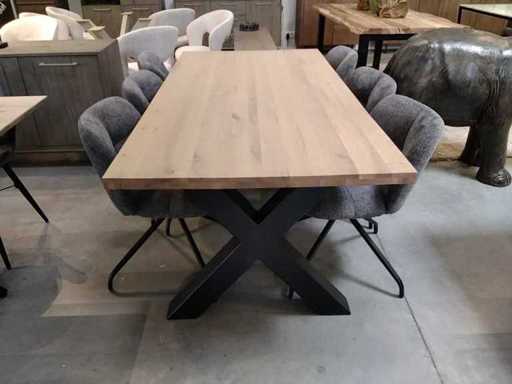 Chêne massif de table