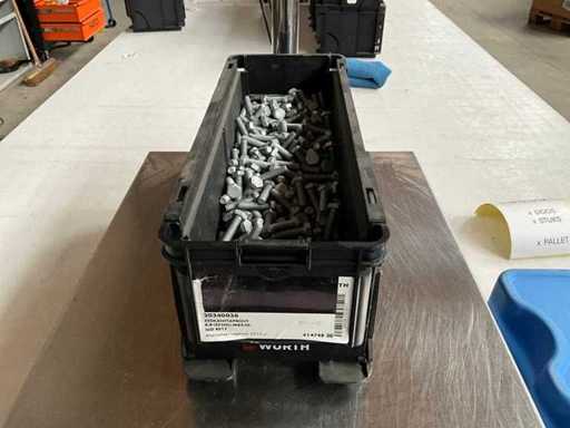 Boulon hexagonal Würth 11,20 kg M8x30 dans un contenant empilable