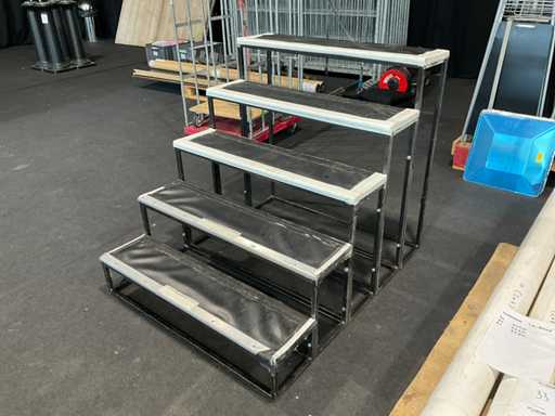 Stage stairs ( 5 steps )