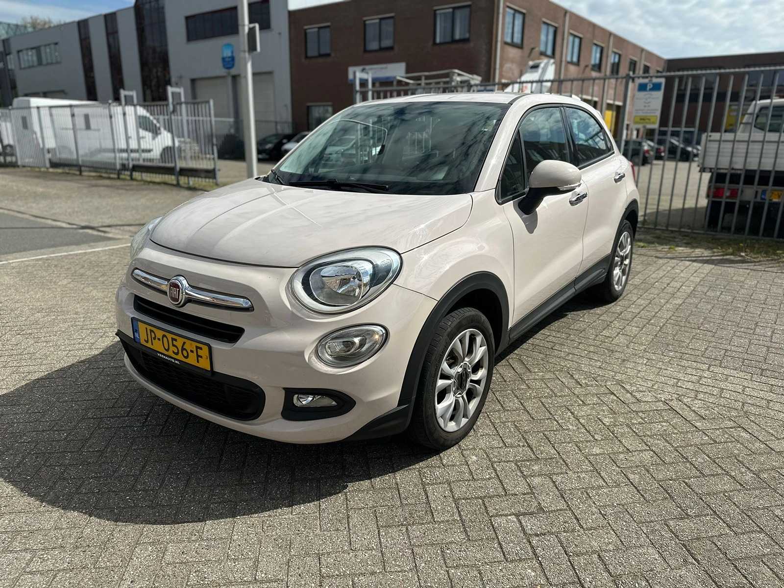 Fiat – 2016 – 500 X – Automatic – 1.4 T M-Air PopStar – Passenger car