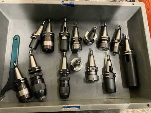 Uchwyty CNC / frezarek - uchwyty CAT40/BT40, głowice wiertła, uchwyty na kolty ER, uchwyty na uchwyty