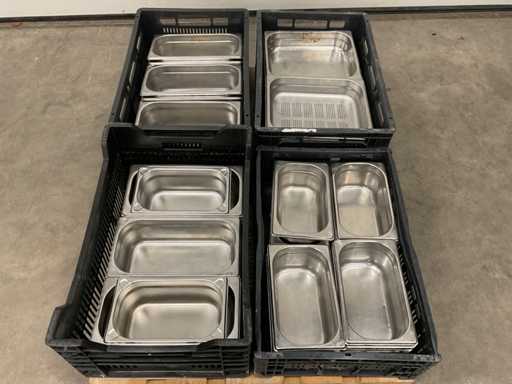 Partia pojemników G/N ze stali nierdzewnej