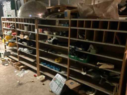 Cabinetul Lundia cu conținut