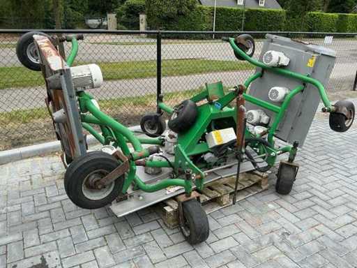 2013 Green Clipper Voetbalveld Maaier