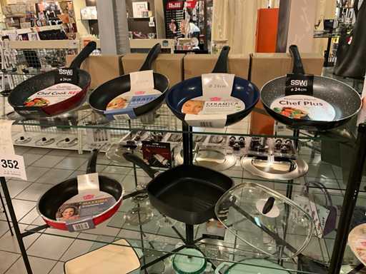 Bakpannen 24 en 28 cm Ssw/ Gsw , sauteuse om vetarm te bakken met deksel