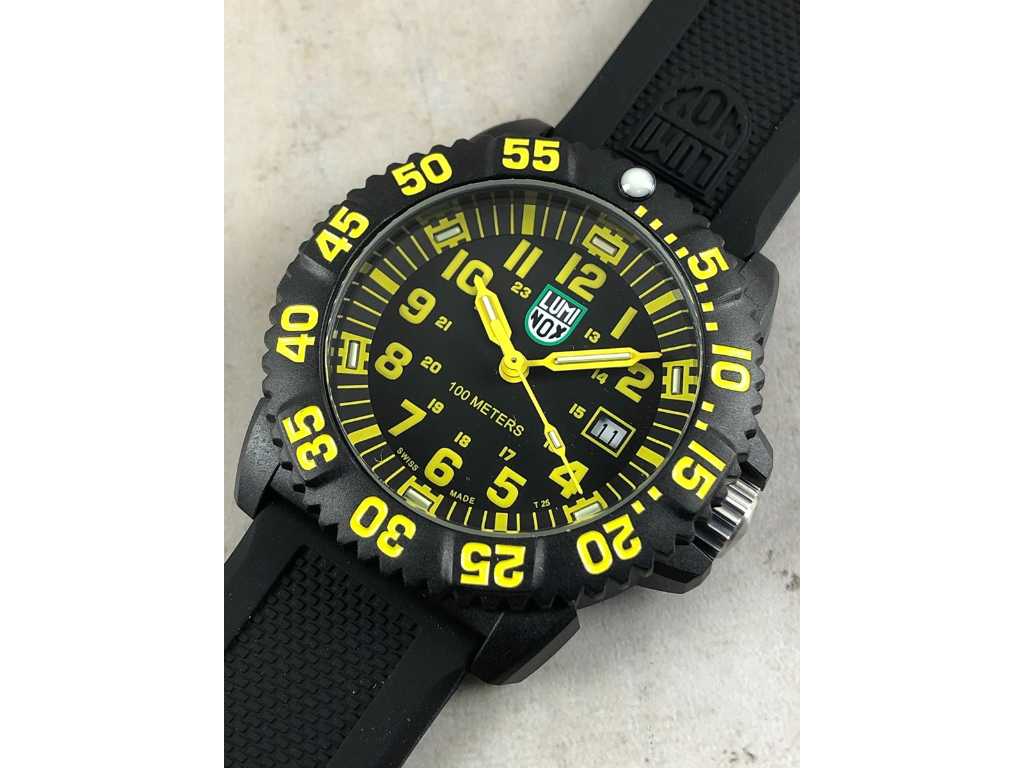 Luminox 3055 2025