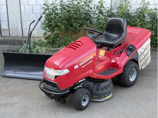 HONDA HF2315 Lawn Tractor / Lawn Mower 