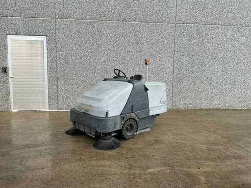 2014 SR1601 Self-propelled sweeper