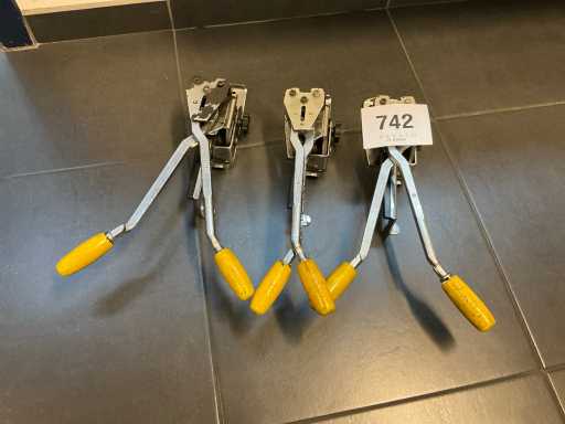 Relieuse manuelle (3x)