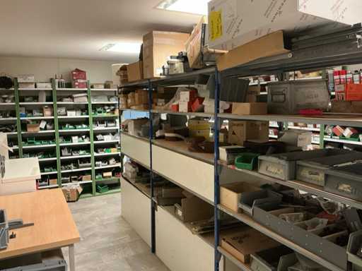 Fasteners/ furniture fittings