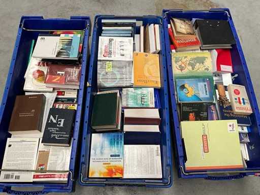 Partij diverse studieboeken en romans