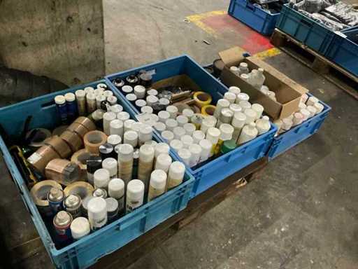 Série de différentes bombes de spray