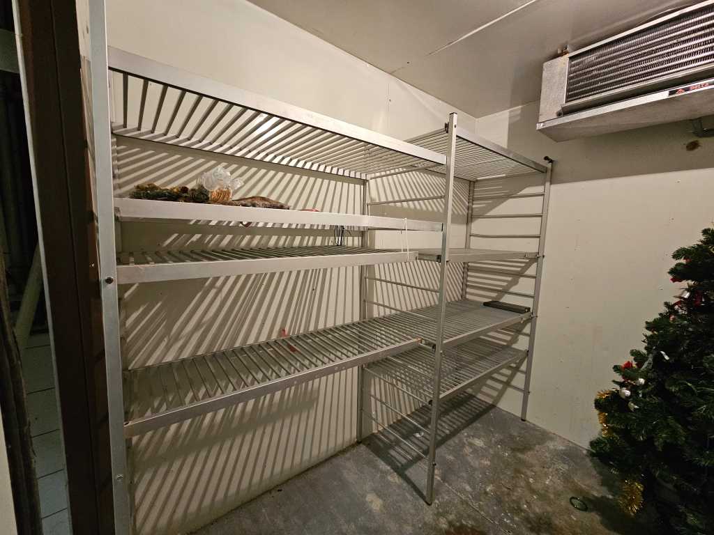 Rafturi din aluminiu pentru camere frigorifice