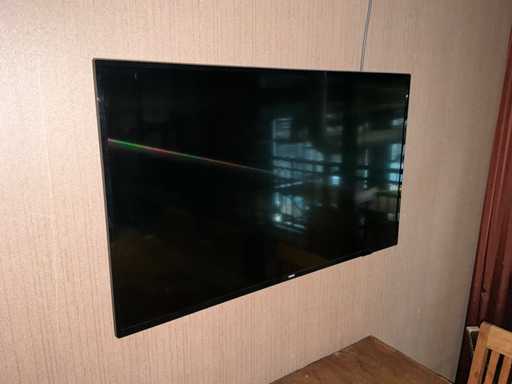 Philips - Televisie met wandbeugel