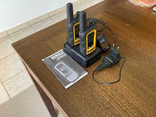 DEWALT DXPMR300 Walkie-talkie