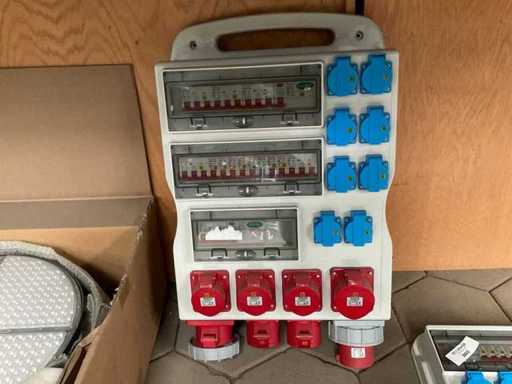 Scatola di distribuzione a parete Fluxon