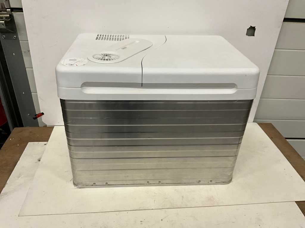 Mobicool 12V Powered Cooler, 39-L, Silver