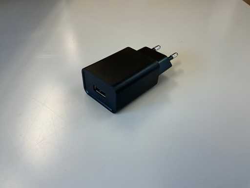Partij Xtar GB0500 USB Wall adapter