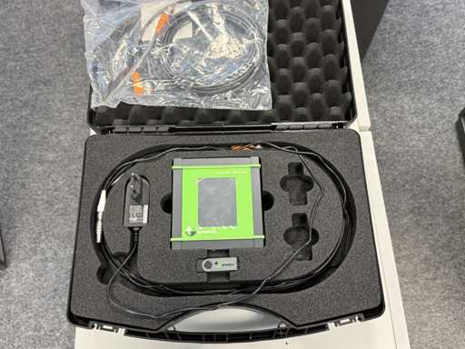 GRINDAIX Display Device