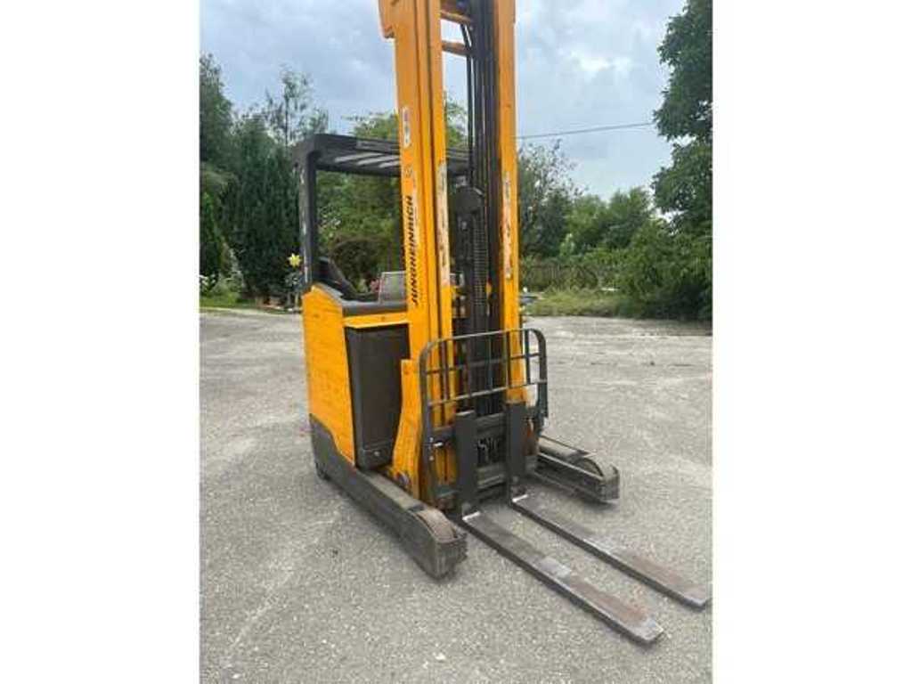Jungheinrich reachtrucks, heftrucks ETV 214