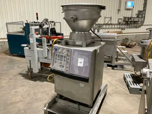 Aparat de umplere vid Handtmann VF80