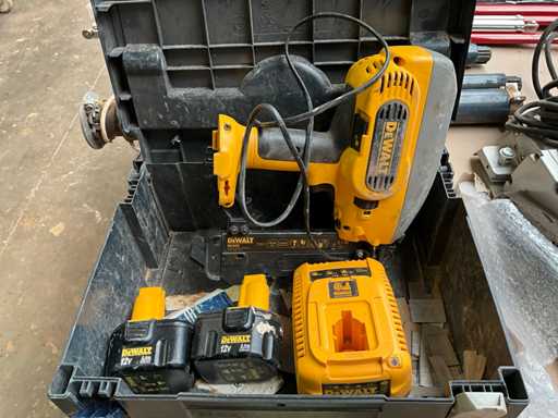 Dewalt DC602 Nietmachine