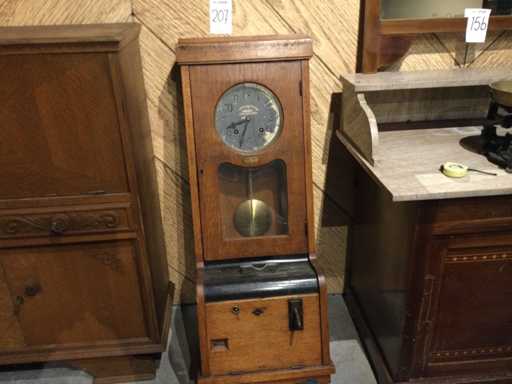 Orologio orario antico di fabbrica