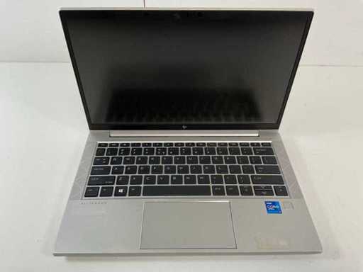 HP EliteBook 830 G8 13.3", Core(TM) i7 11ª generazione, 16 GB di RAM, 512 GB NVMe Laptop