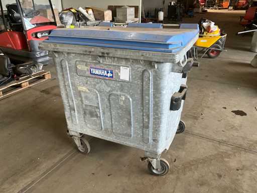 Waste container