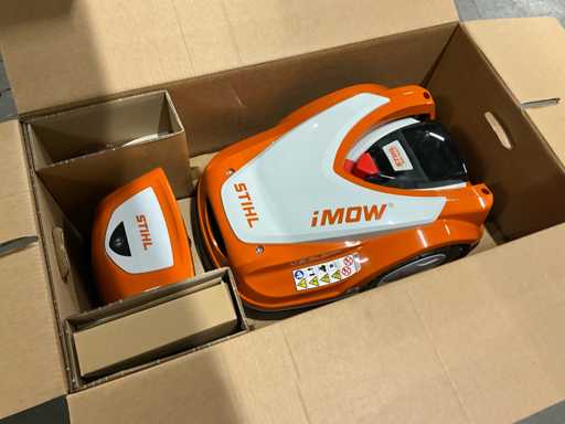 STIHL 422P Robotic lawn mower